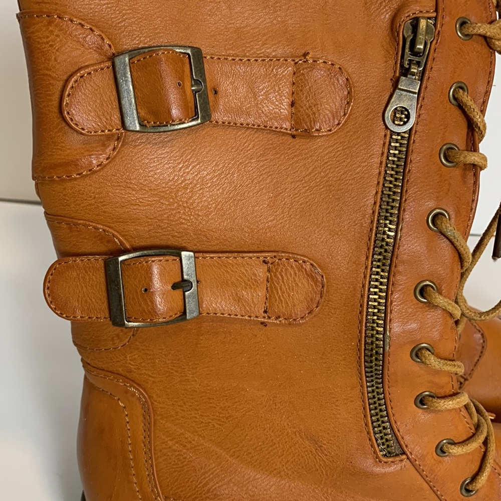 Brinley Co. Boots Size 10 - Picture 3 of 7